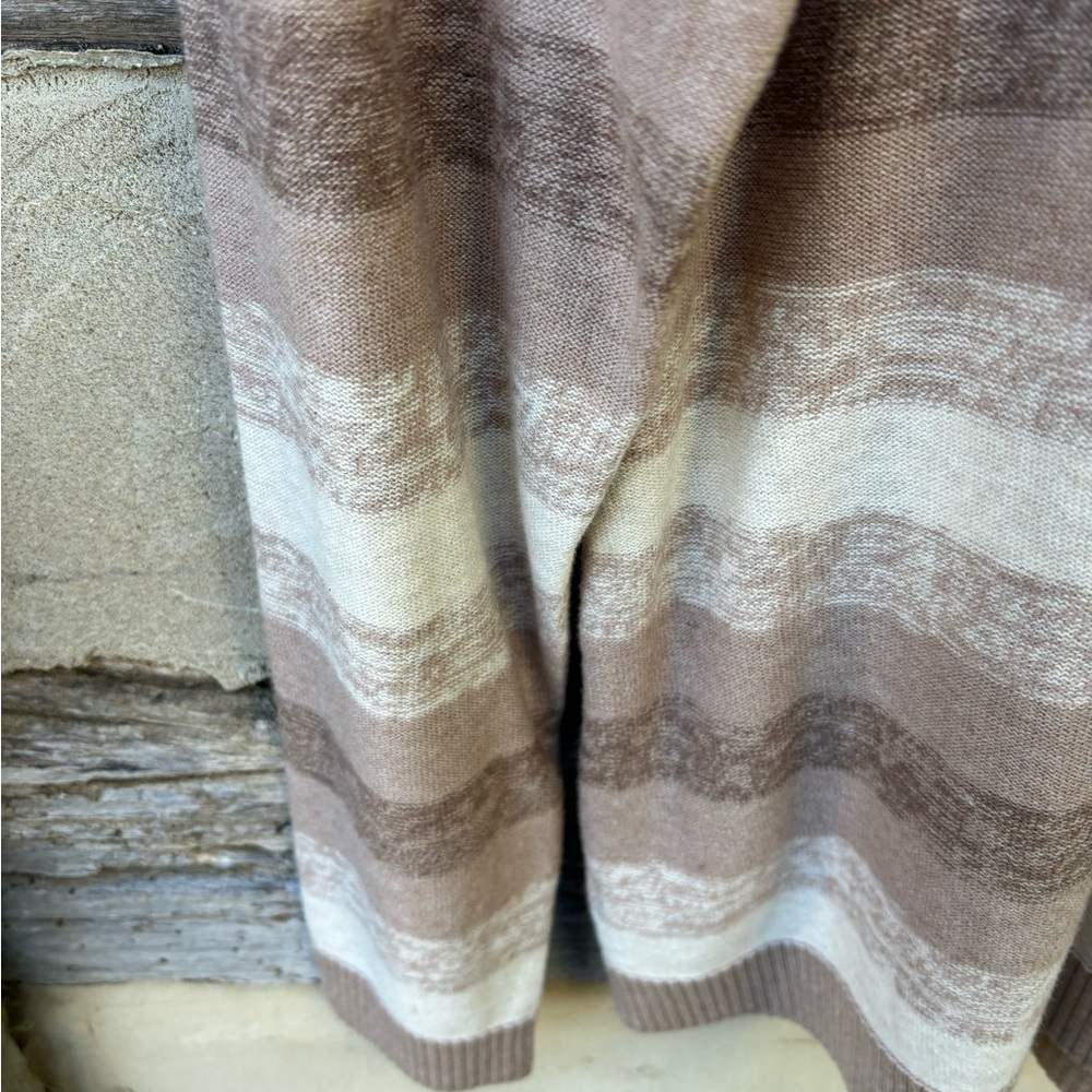 Croft & Barrow Earthy Tones V-Neck Striped Light Sweater Size L NWT - Picture 5 of 8
